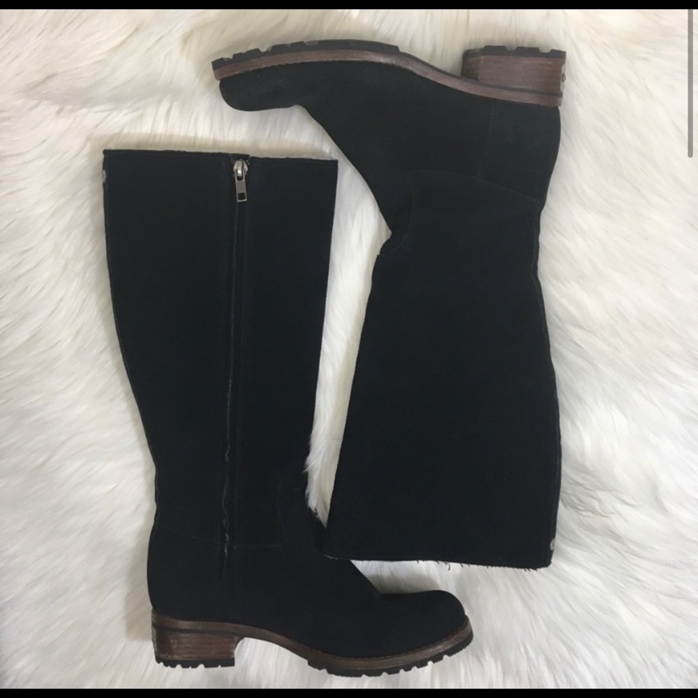 Black Ugg sheepskin lined knee boots 7 1/2